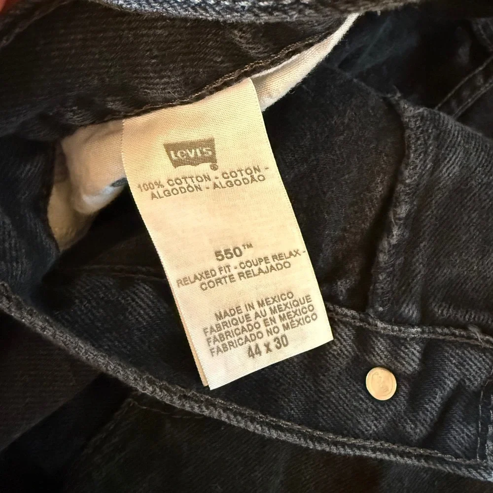 Levi's 550 Relaxed Fit Black Jeans Mens Size‎ 44x30 Denim Pants